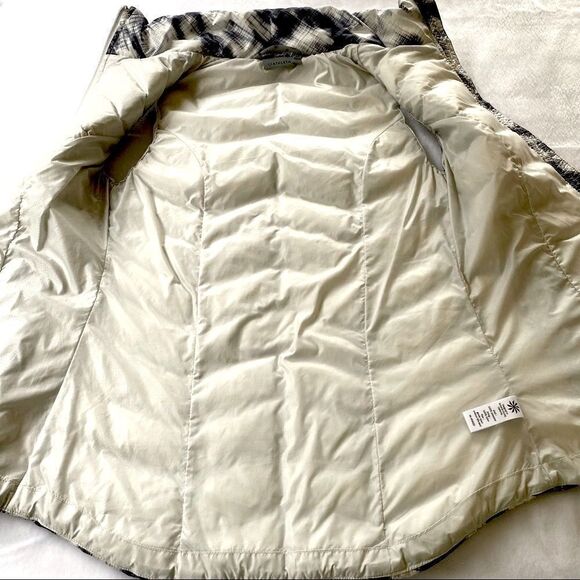 Athleta Altitude Sapphire Down Puffer Vest Jacket Like New XXS - Picture 10 of 12